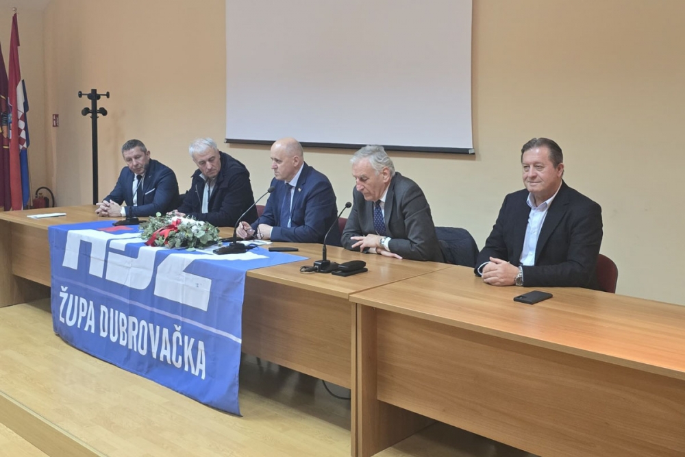 Branko Bačić i Nikola Dobroslavić održali radni sastanak s članovima i simpatizerima HDZ-a u Župi dubrovačkoj